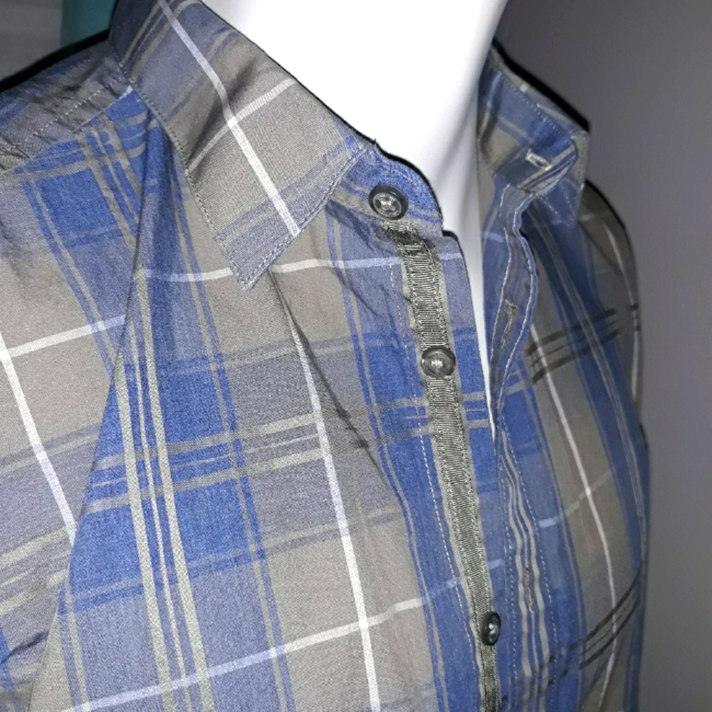 Calvin Klein mens brown and blue plaid cotton shirt. Medium
